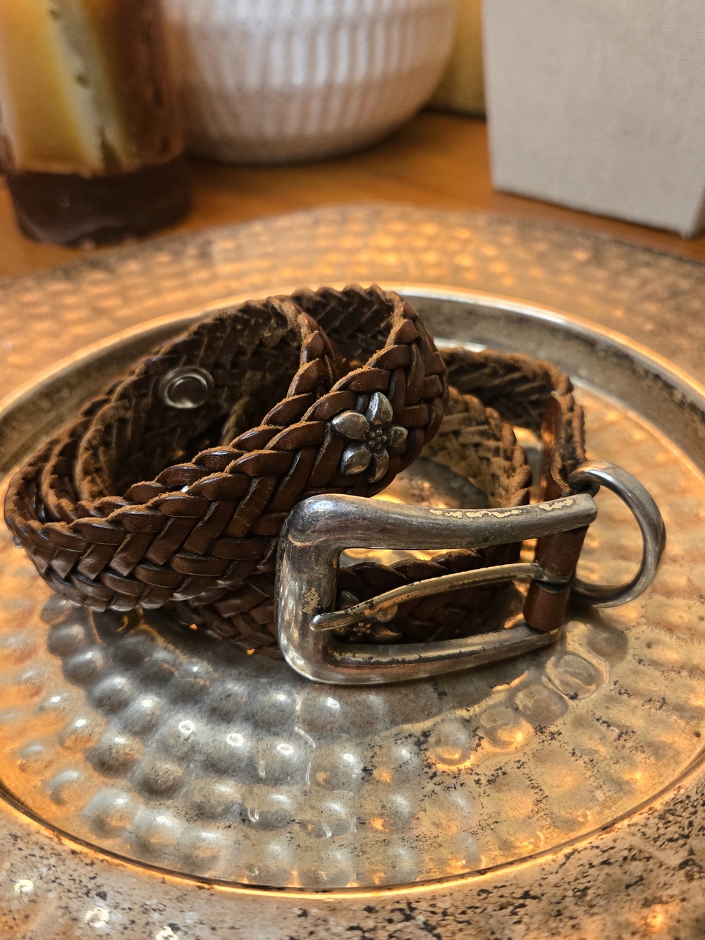 Fossil Skinny Woven Leather Belt w/Flower Shape Silver Studs & Hardware Large